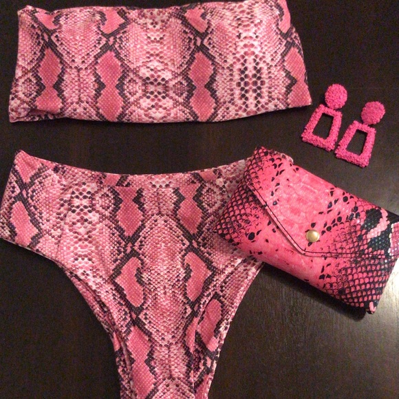 Summer Clothing 💕 - Picture 1 of 2